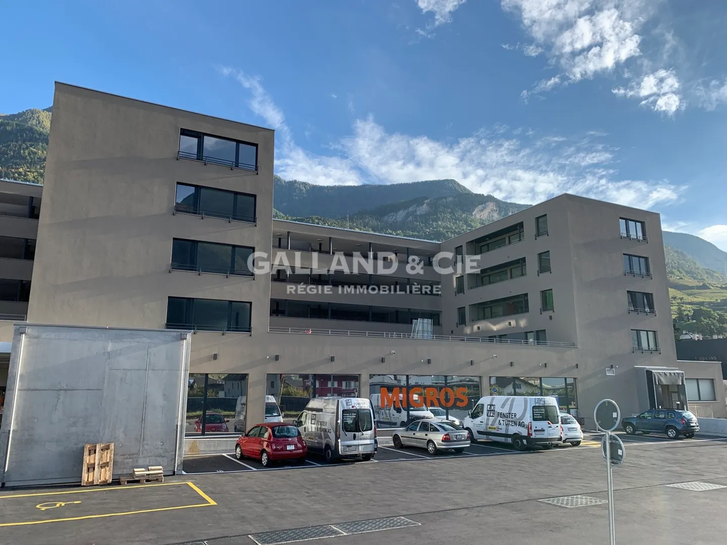 Spazio commerciale di 90 m² nel cuore di Saxon - Foto 2 di 3