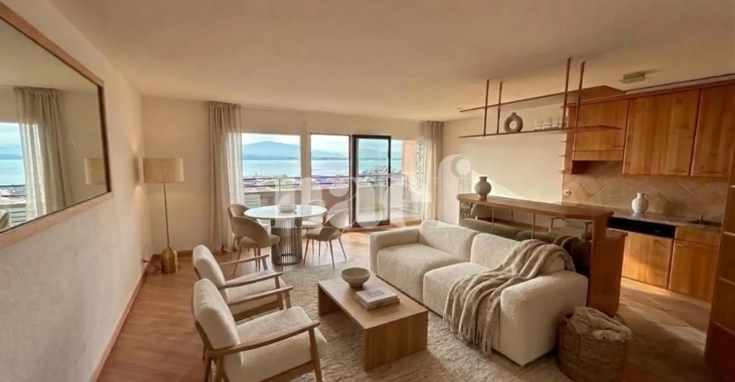 Charmant appartement 3 pièces avec vue lac - Photo 3 sur 8