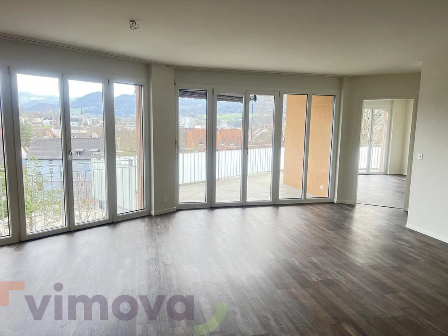 Massimo comfort abitativo in una zona residenziale popolare a Laufen - Foto 2 di 10