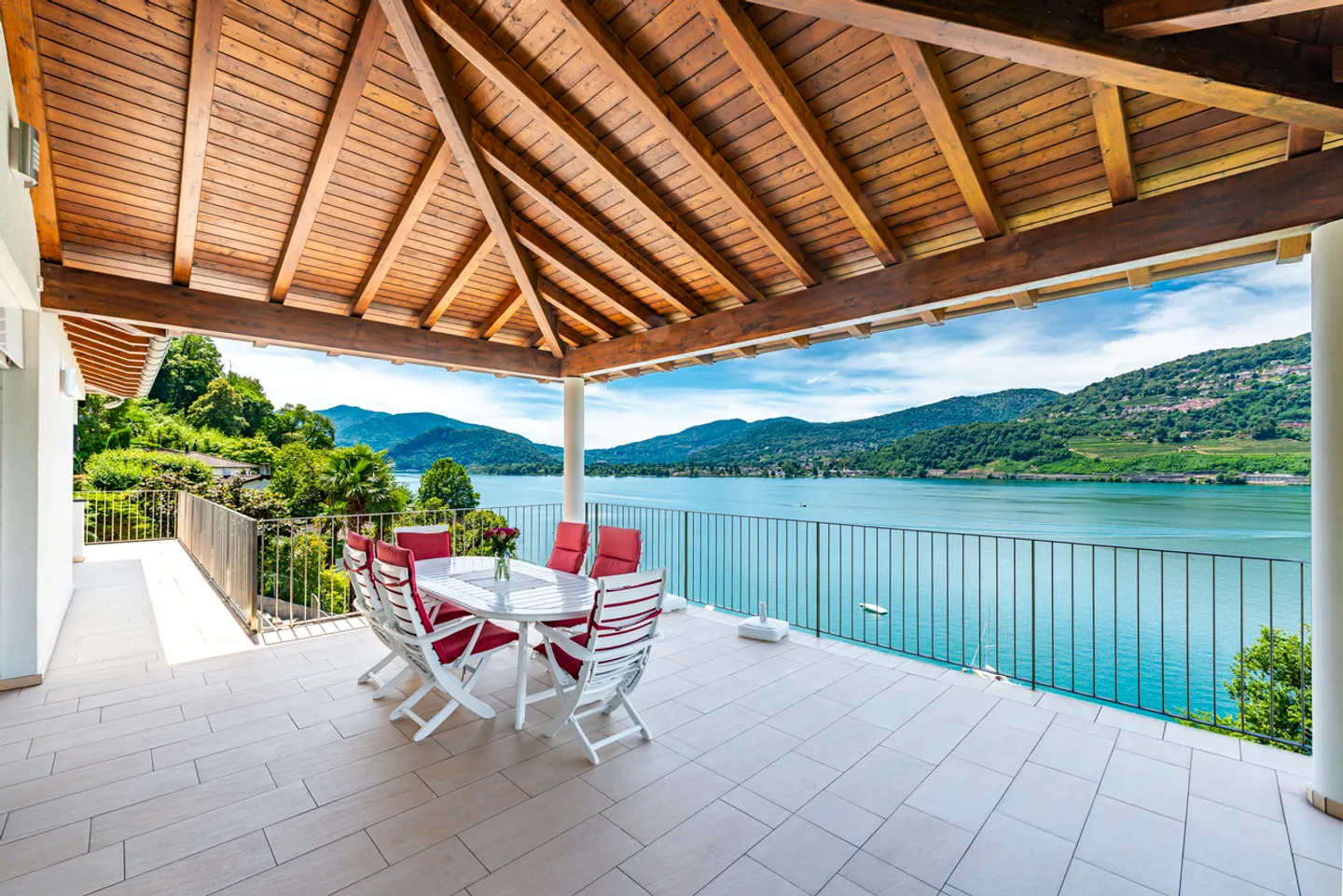 Villa for sale - Photo 1 of 17