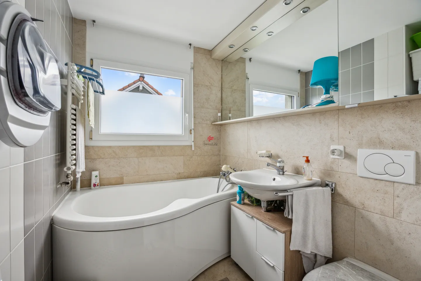 Stunning duplex apartment with balcony and breathtaking views - Photo 9 of 11