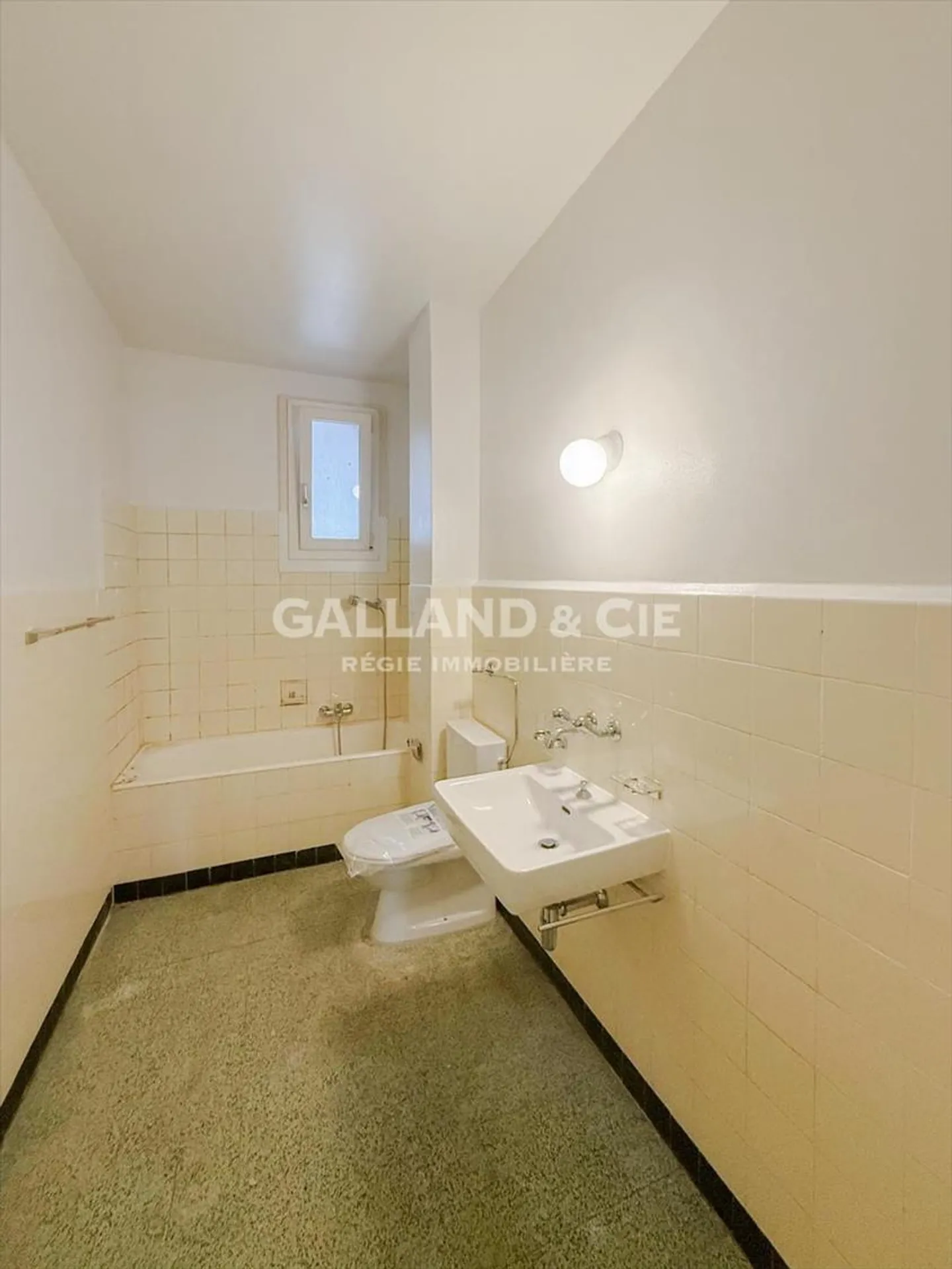 2-room apartment - Photo 4 of 5