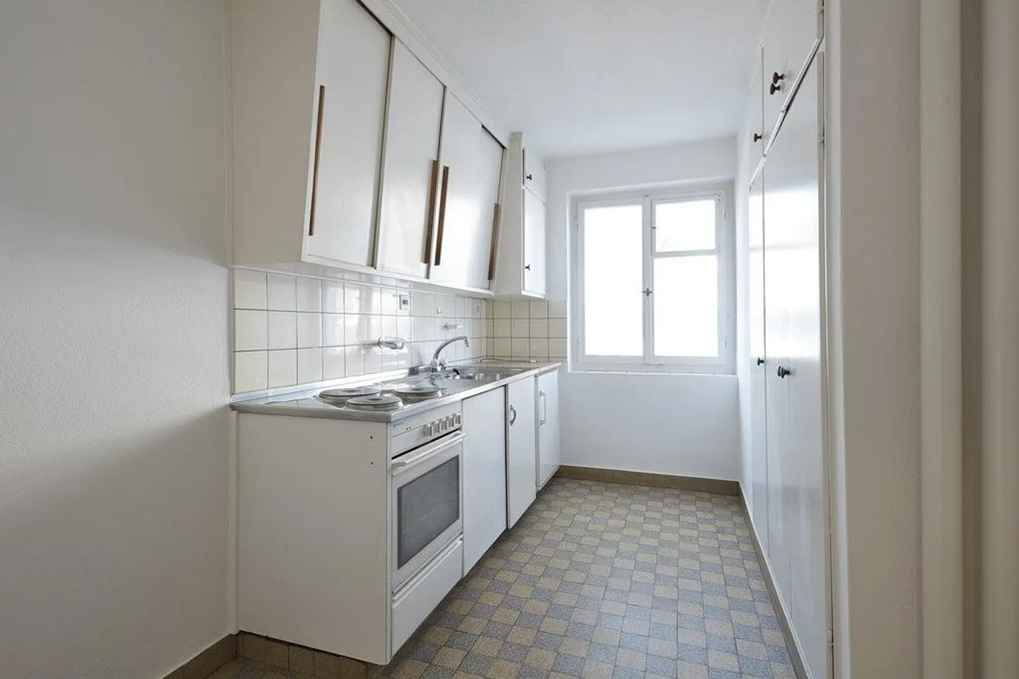 Appartement lumineux bien entretenu - Photo 4 sur 11