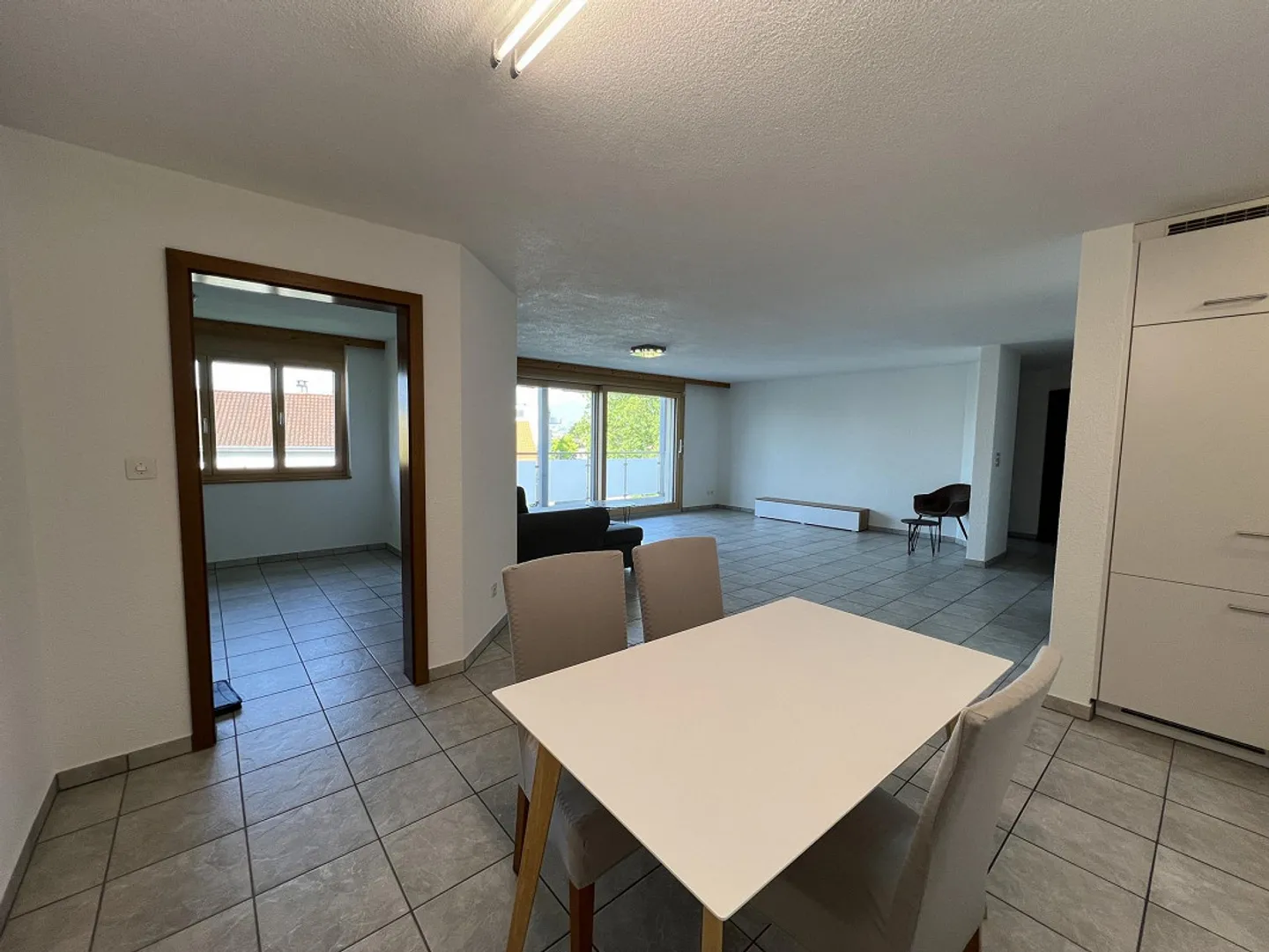 Appartement 3.5 pièces avec balcon spacieux à louer - Photo 1 sur 14