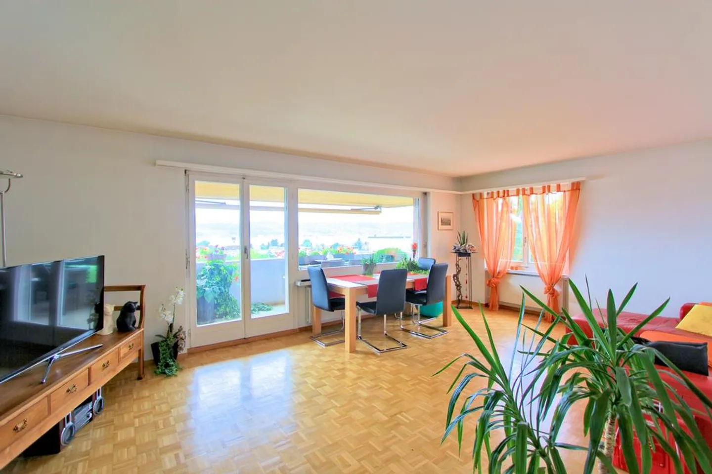 Magnifique appartement de 3,5 pièces avec vue sur le lac à Stäfa - Photo 2 sur 9