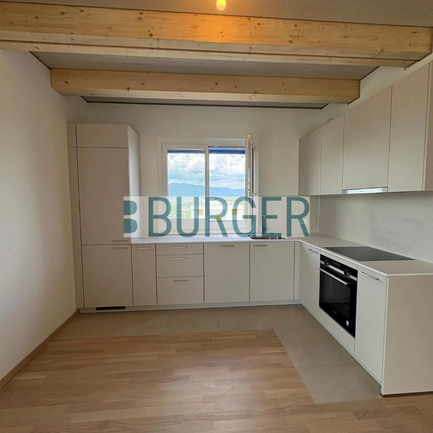 5-room apartment - Photo 2 of 5