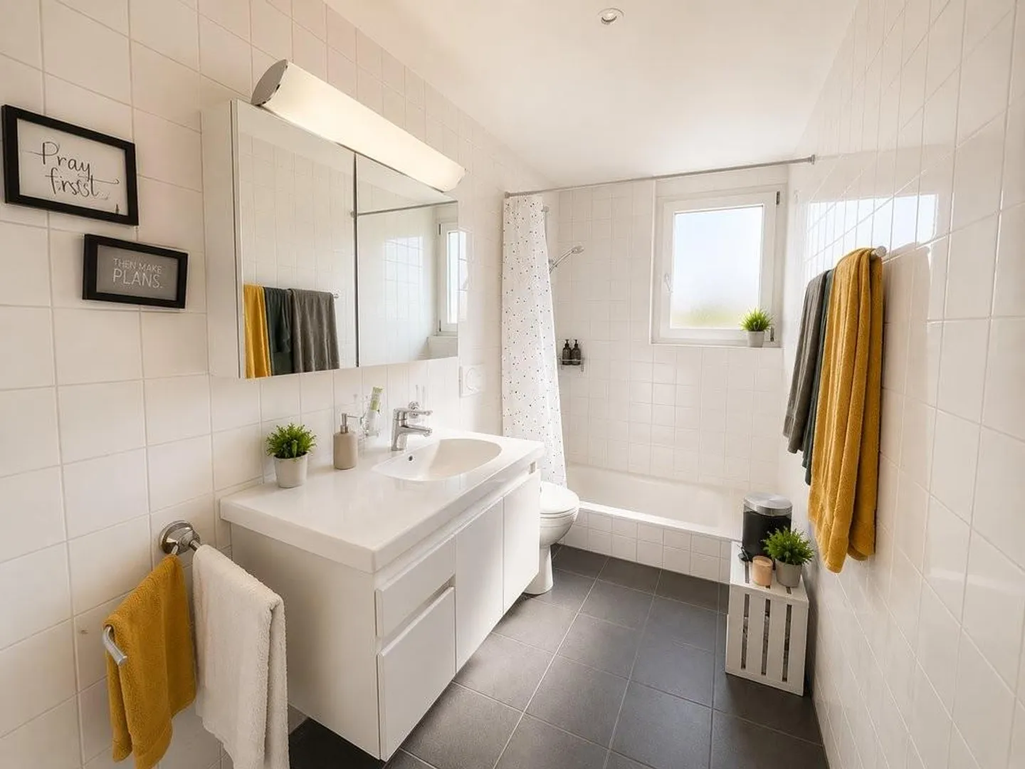 5.5-room penthouse apartment with large terrace and direct lift access - Photo 4 of 12