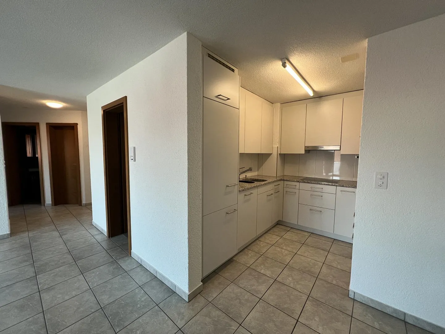 Appartement 3.5 pièces avec balcon spacieux à louer - Photo 4 sur 14
