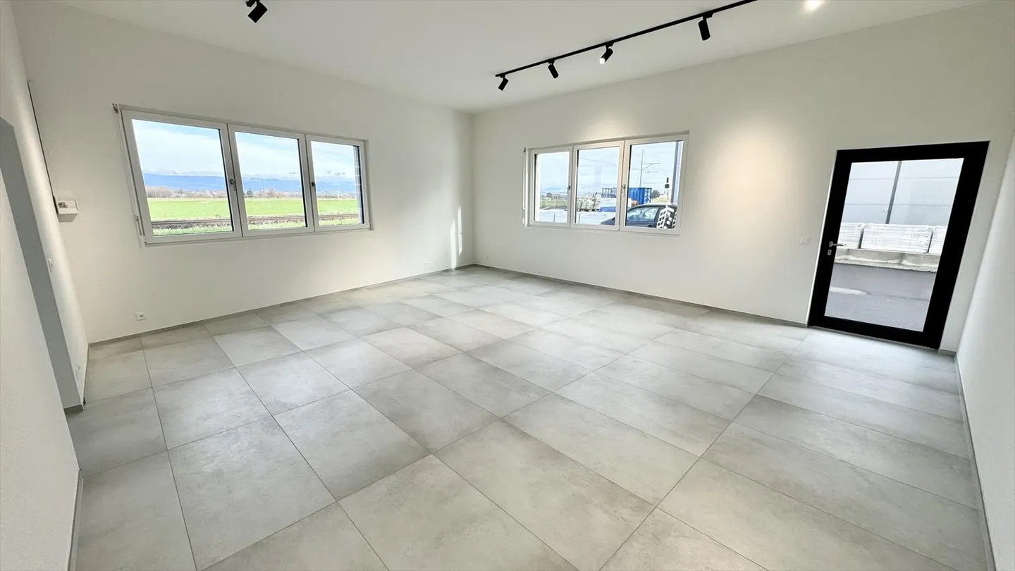 Bureau à louer - Photo 1 sur 5