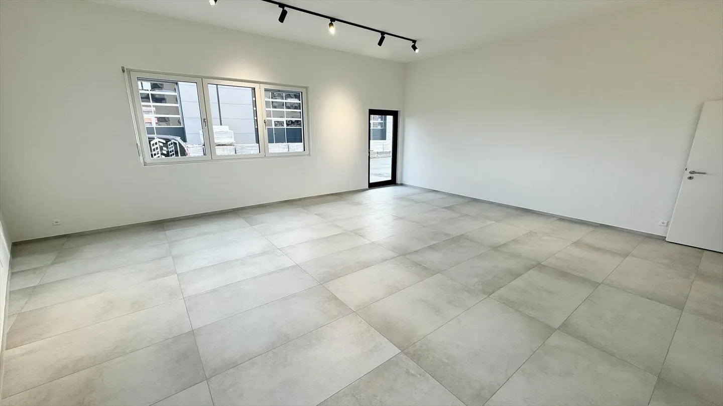 Bureau à louer - Photo 2 sur 5