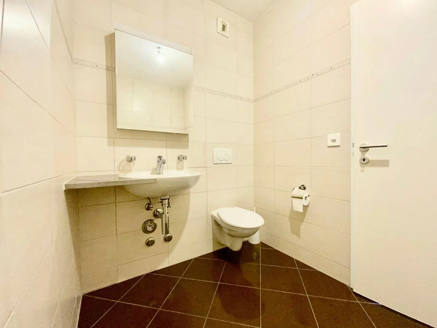 Zeitgemäße Wohnung mit Balkon - Foto 7 von 11