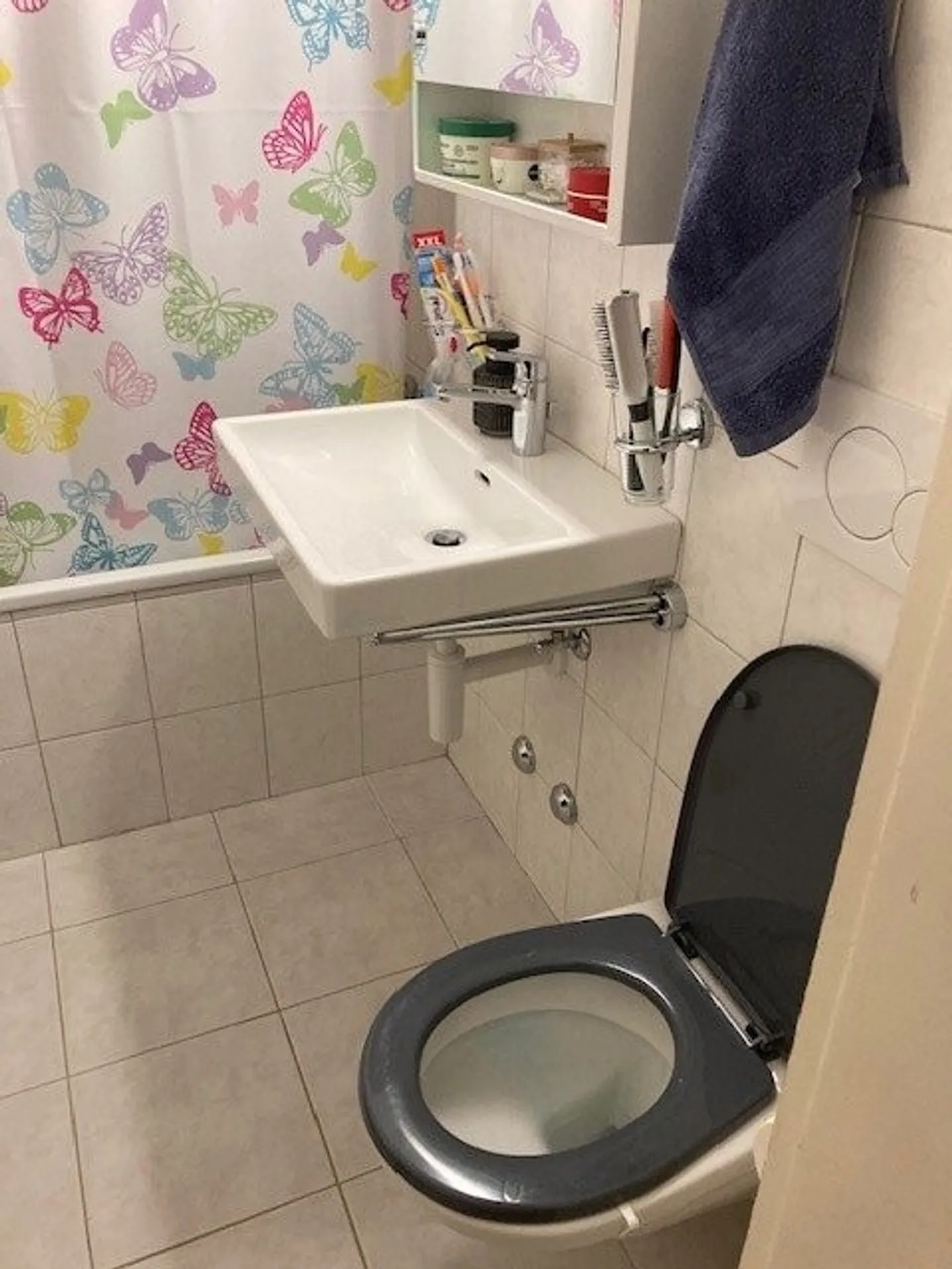 4,5-Zimmer-Wohnung im 1. Stock - Foto 3 von 5