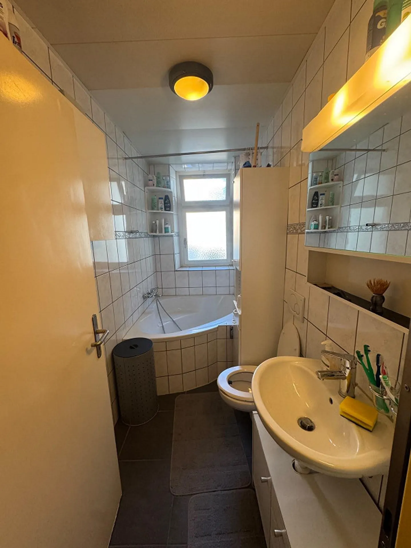 Grosszügige 4.5_Zimmerwohnung an zentraler Lage - Photo 8 sur 8