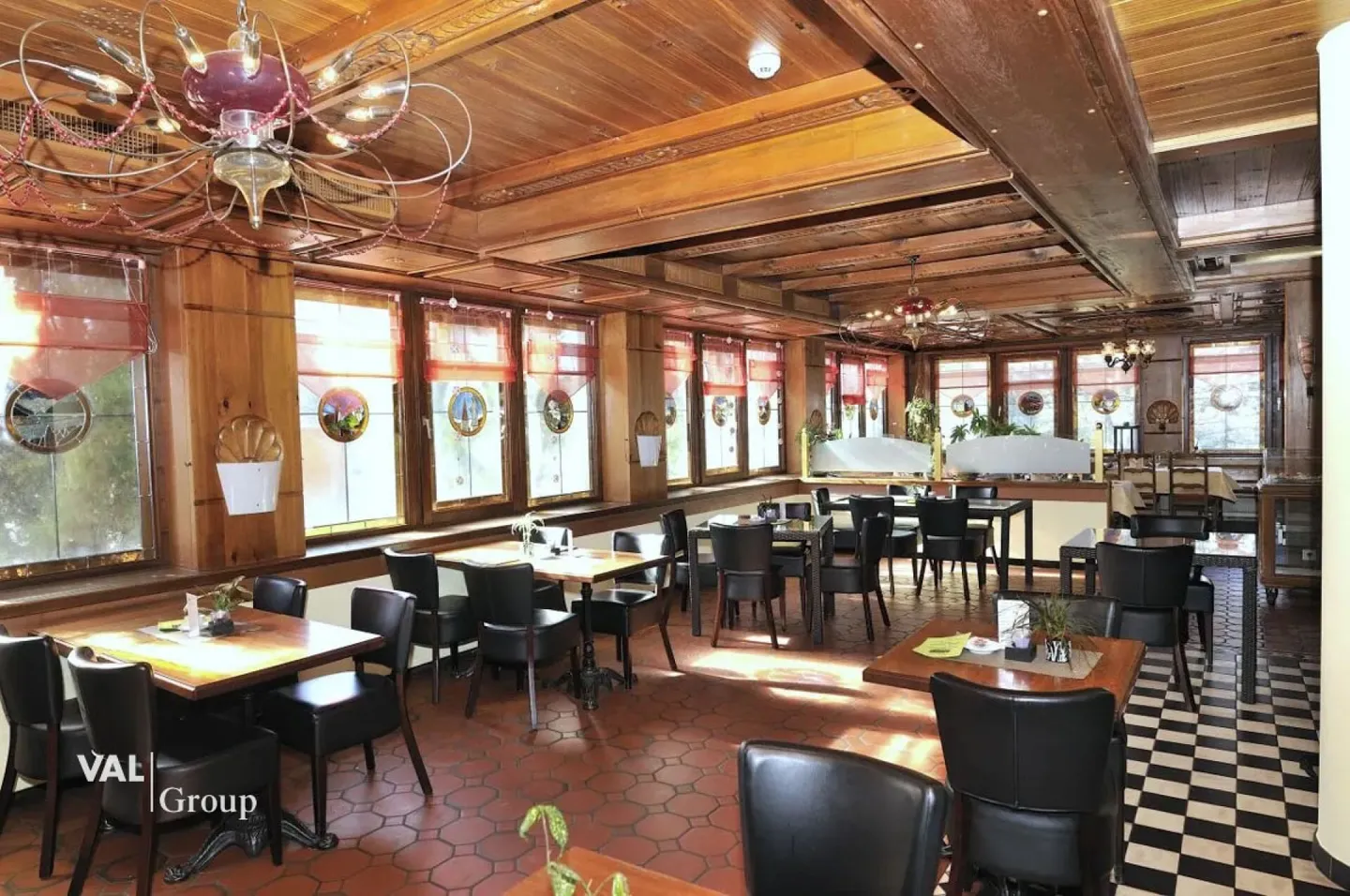 Superior Hotel including development project on a total of 6,000 m2 property - Photo 5 of 25