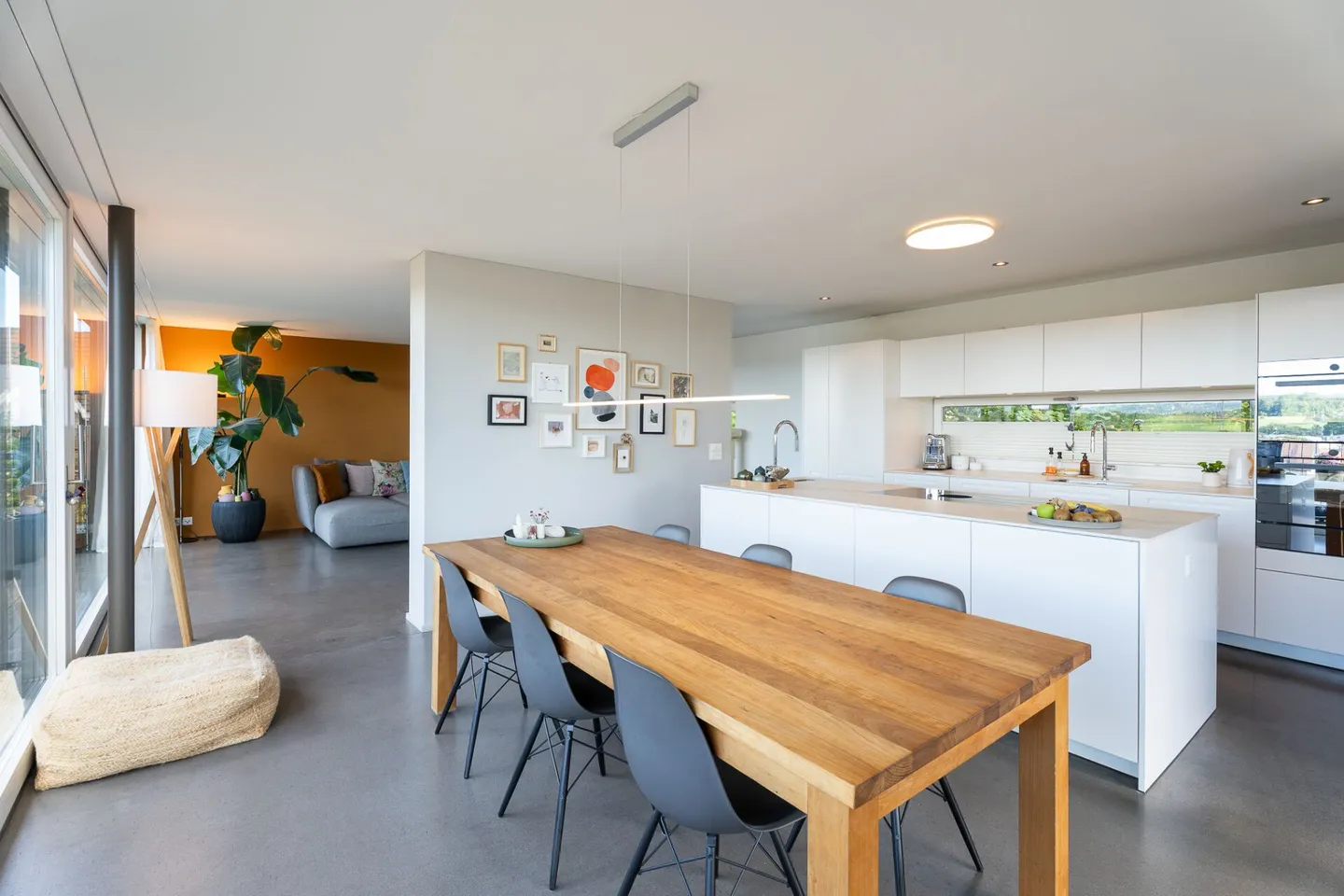 Maison individuelle 8.5 Z'EFH dans un emplacement ensoleillé à Knonaueramt - Photo 8 sur 28