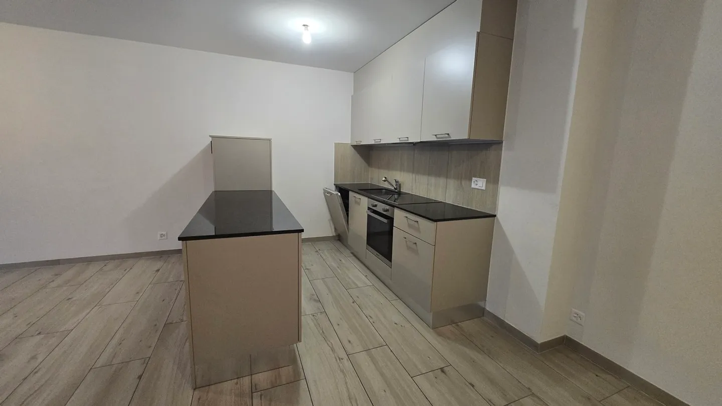 Appartamento in vendita - Foto 2 di 8