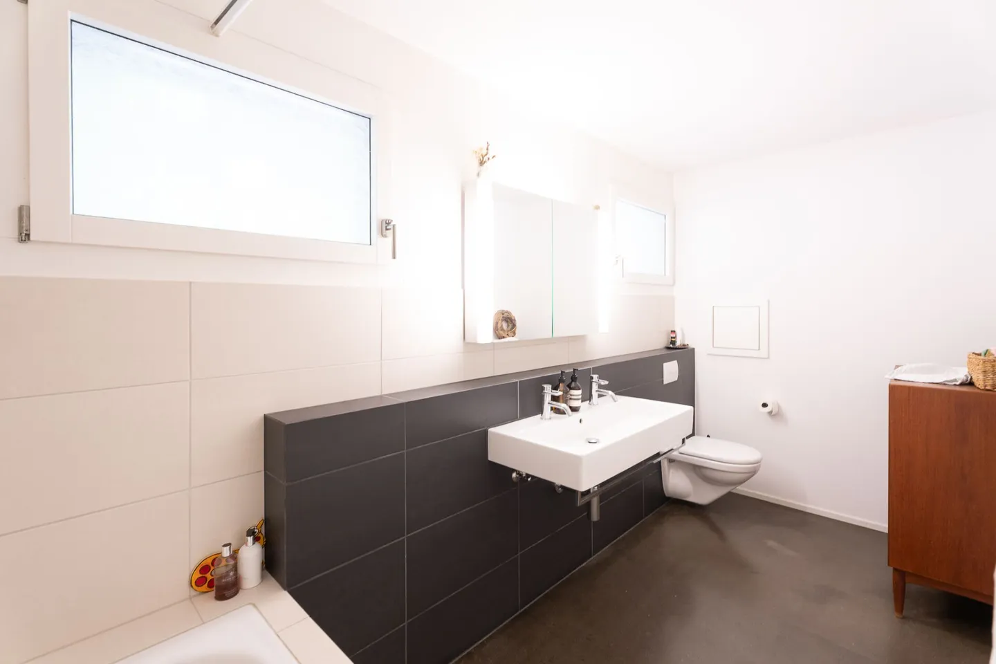 Maison individuelle 8.5 Z'EFH dans un emplacement ensoleillé à Knonaueramt - Photo 22 sur 28