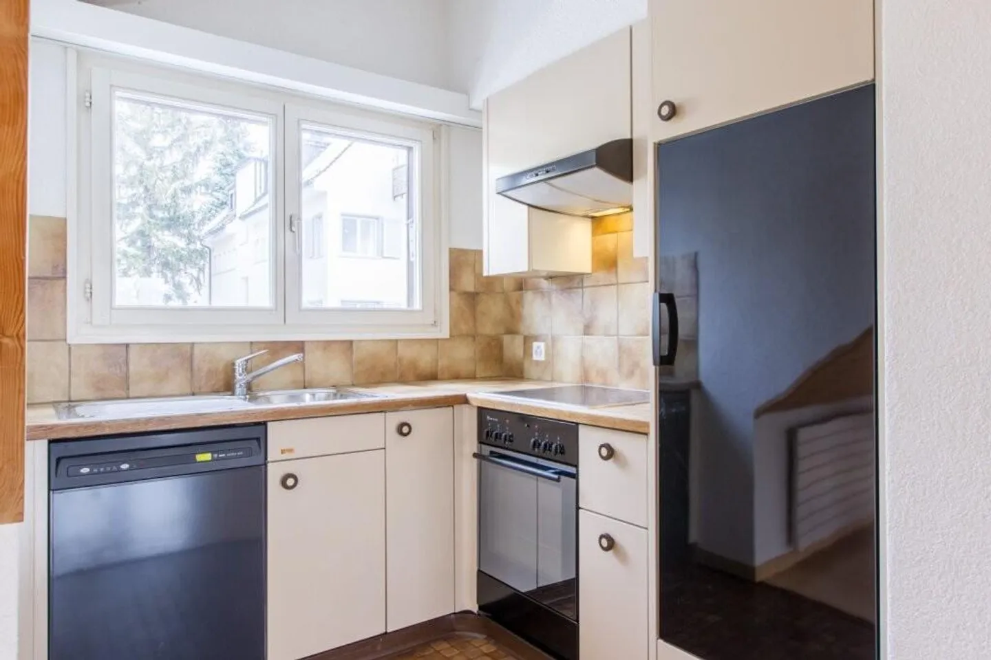 2.5 Zimmer Maisonettwohnung mit Seesicht - befristet bis 30.09.2027 - Foto 5 von 8