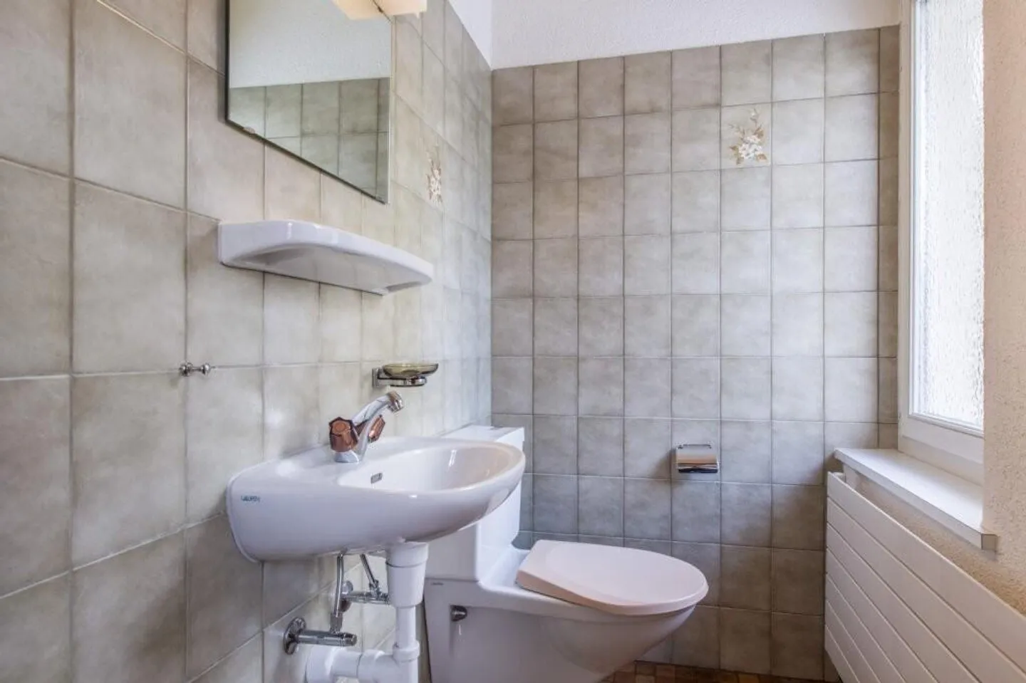 2.5 Zimmer Maisonettwohnung mit Seesicht - befristet bis 30.09.2027 - Foto 7 von 8