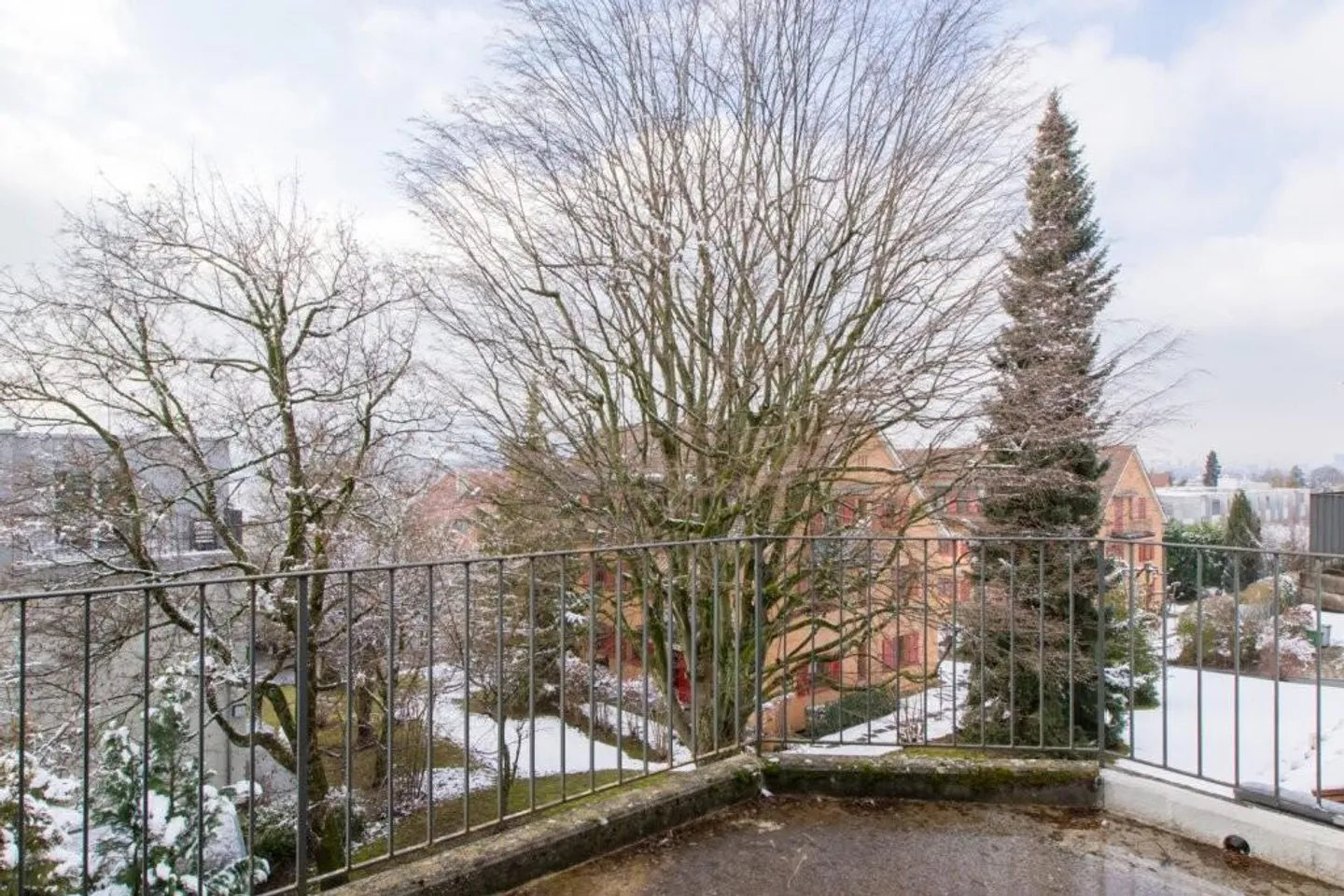 2.5 Zimmer Maisonettwohnung mit Seesicht - befristet bis 30.09.2027 - Foto 8 von 8