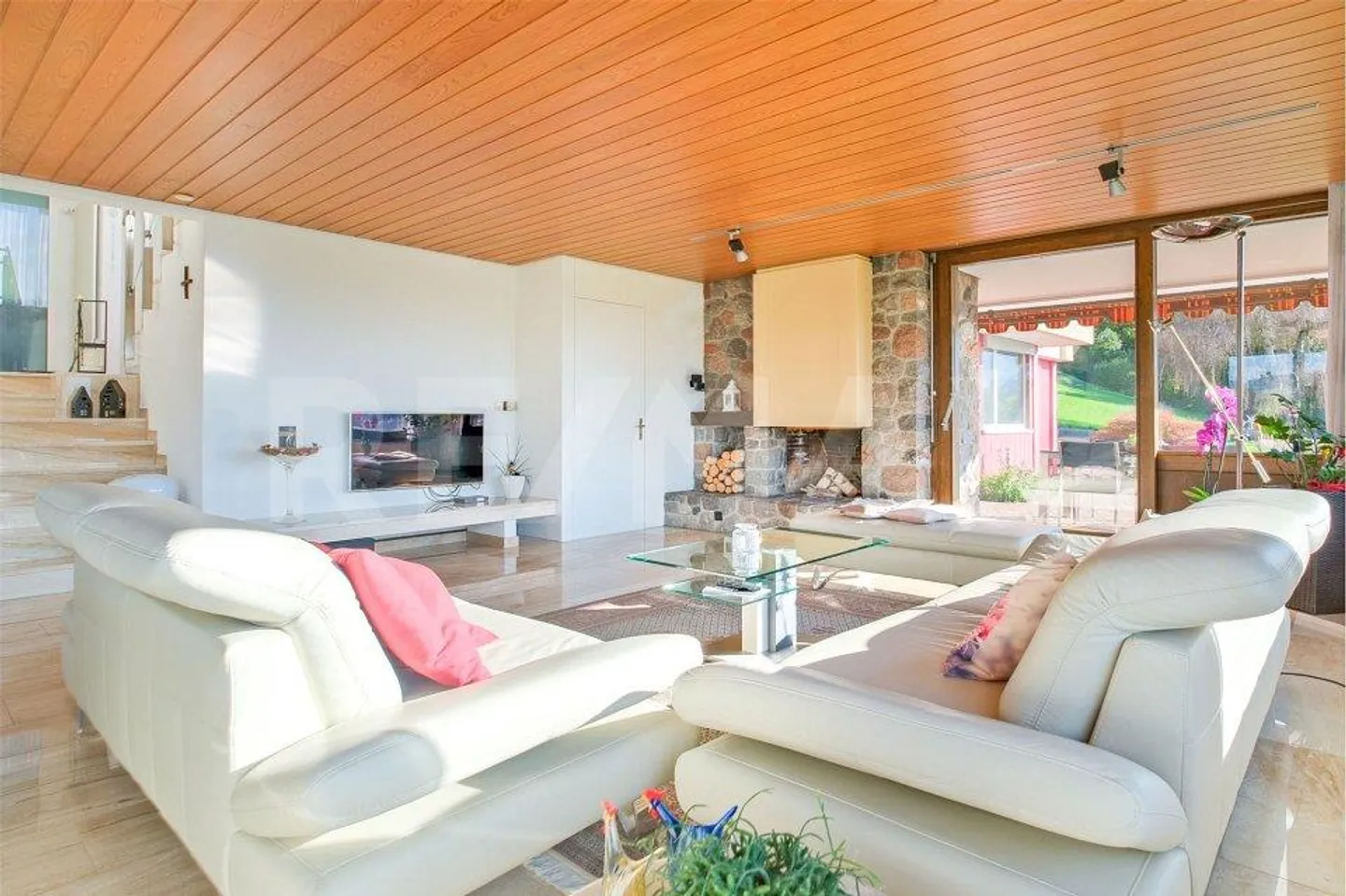 Panoramablick, Privatsphäre & Platz: Repräsentatives Wohnjuwel am Westhang in Etzgen - Foto 7 von 13