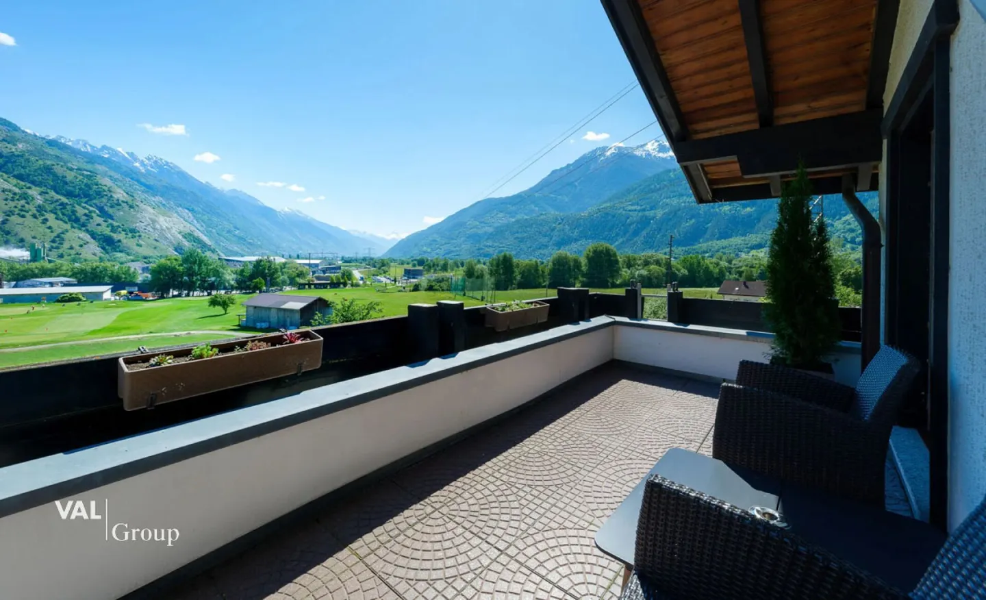 Superior Hotel including development project on a total of 6,000 m2 property - Photo 21 of 25