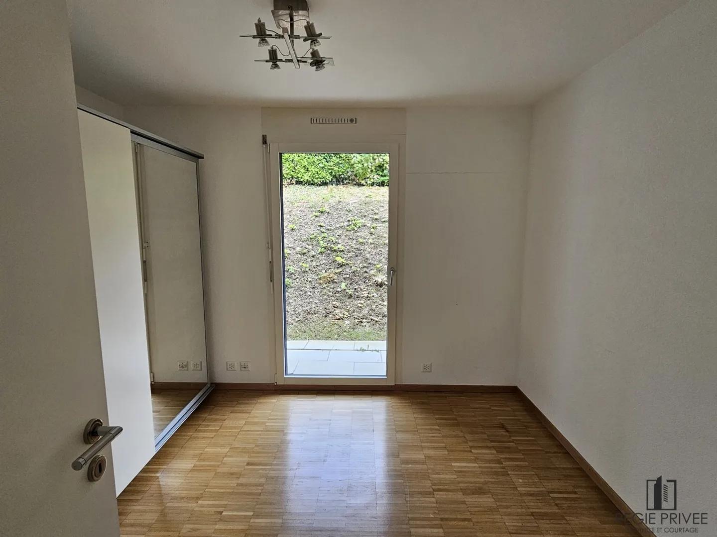 Magnificent high-end apartment with a view of Lake Geneva - Photo 7 of 13