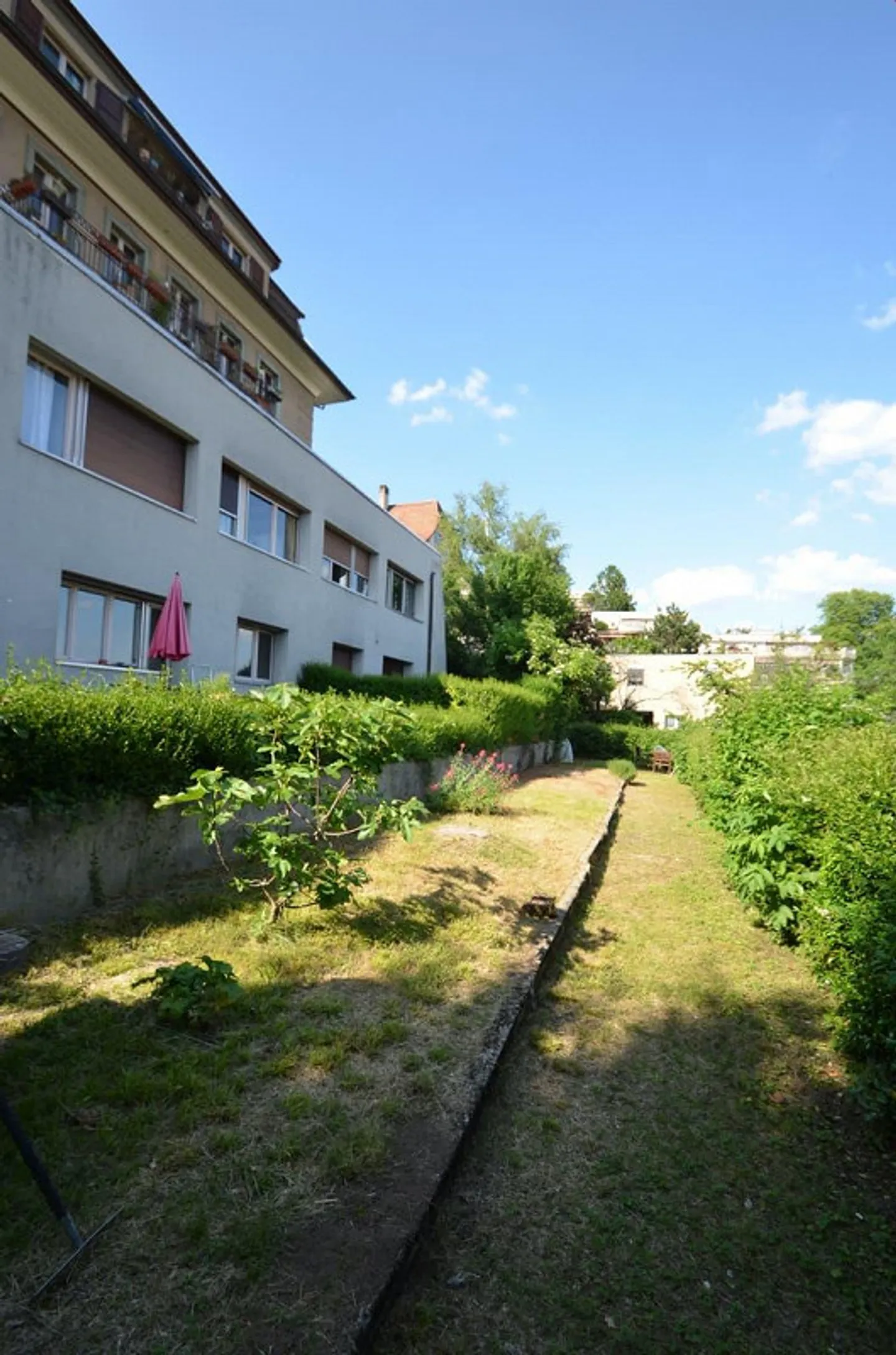 Charming apartment with private access in a quiet residential area - Photo 4 of 5