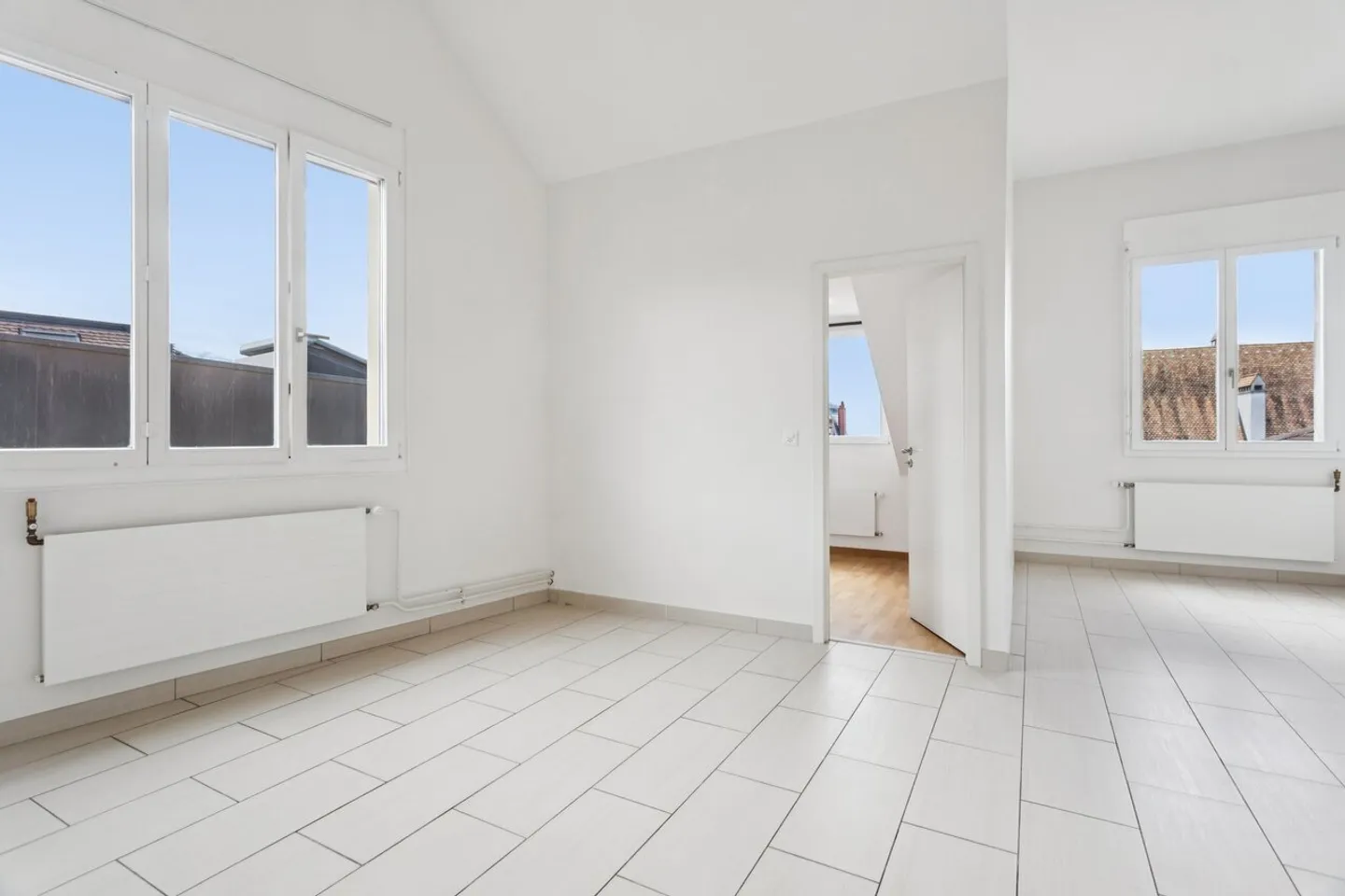 Charmant appartement dans les combles au c-ur de Vevey - Photo 1 sur 9