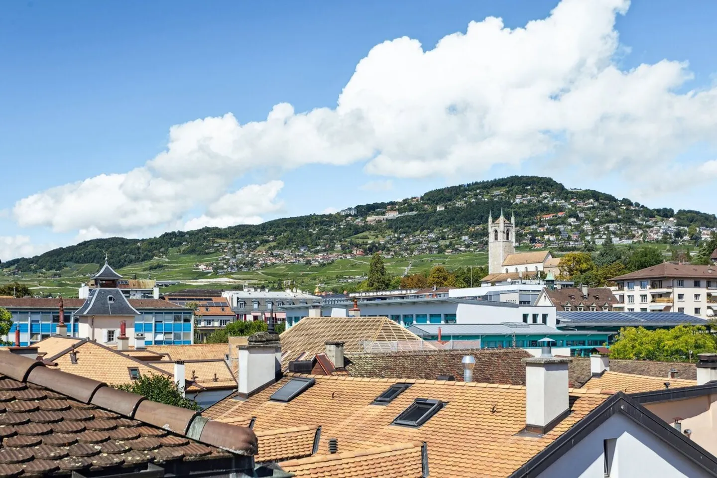 Charmant appartement dans les combles au c-ur de Vevey - Photo 7 sur 9