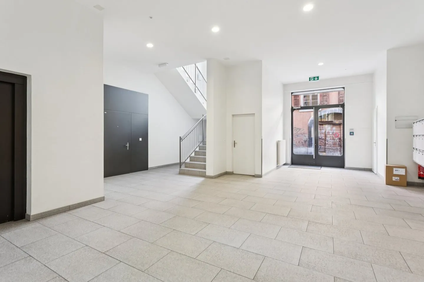Charmant appartement dans les combles au c-ur de Vevey - Photo 8 sur 9