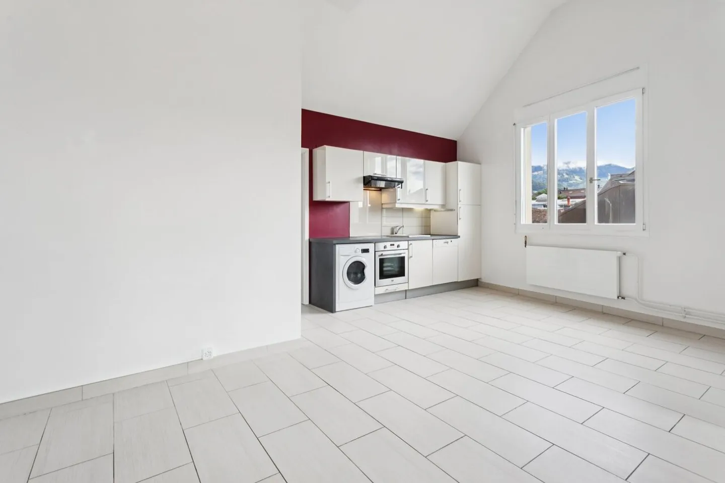 Charmant appartement dans les combles au c-ur de Vevey - Photo 2 sur 9