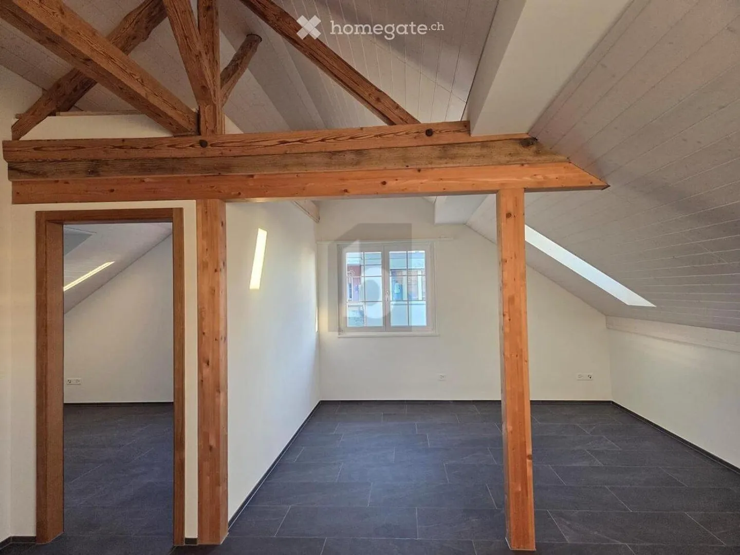 NEU, HISTORISCH, GROSSER GARTEN ZUR MITBENUTZUNG - Foto 1 von 3