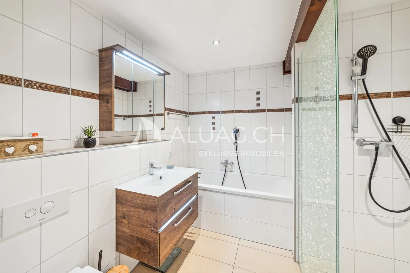 Charmantes Einfamilienhaus mit Alpenblick - Foto 7 von 9