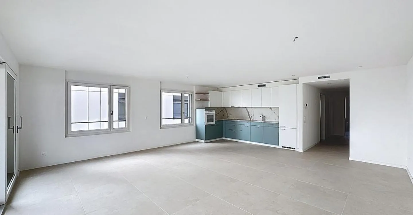 Appartamento di 4.5 locali con balcone - Foto 2 di 13