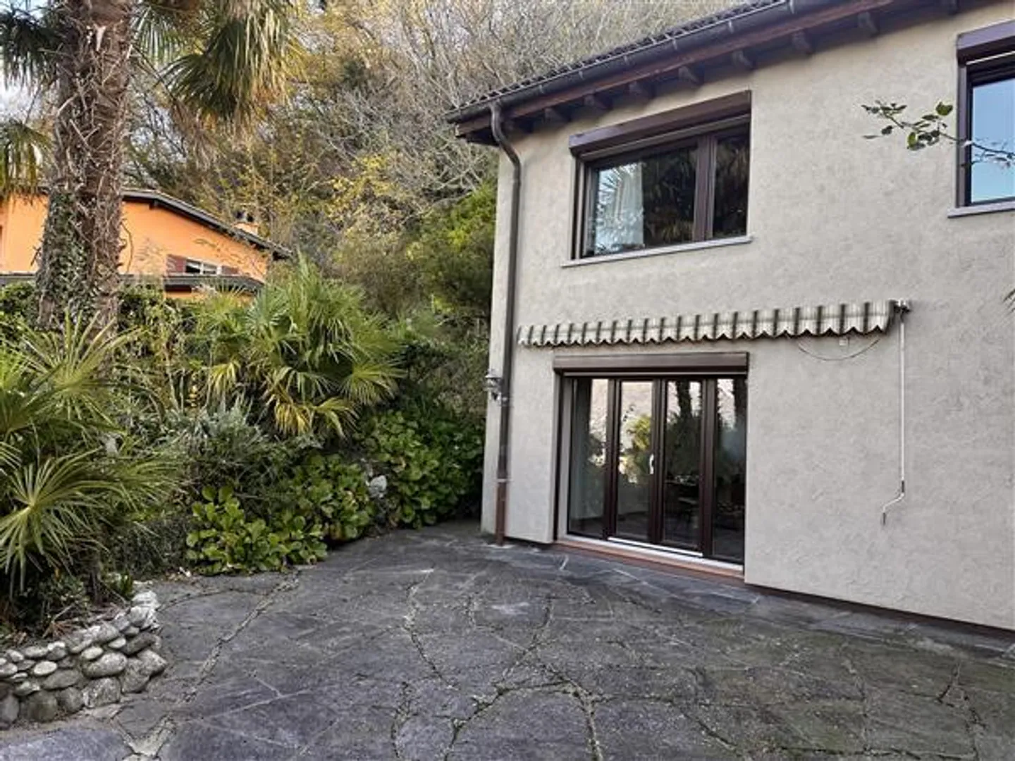 Carabbia: Single-family house 7.5 rooms - Photo 3 of 12