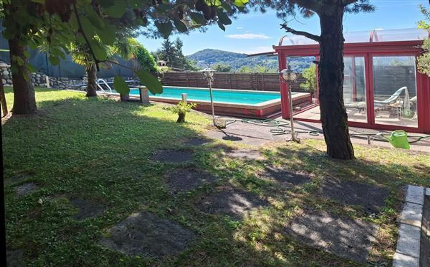 Carabbia: Single-family house 7.5 rooms - Photo 10 of 12