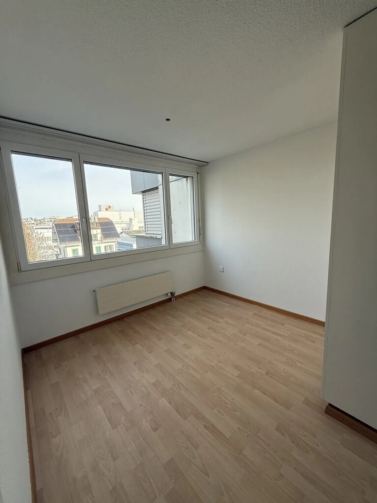 Appartement spacieux dans le meilleur emplacement - Photo 4 sur 8