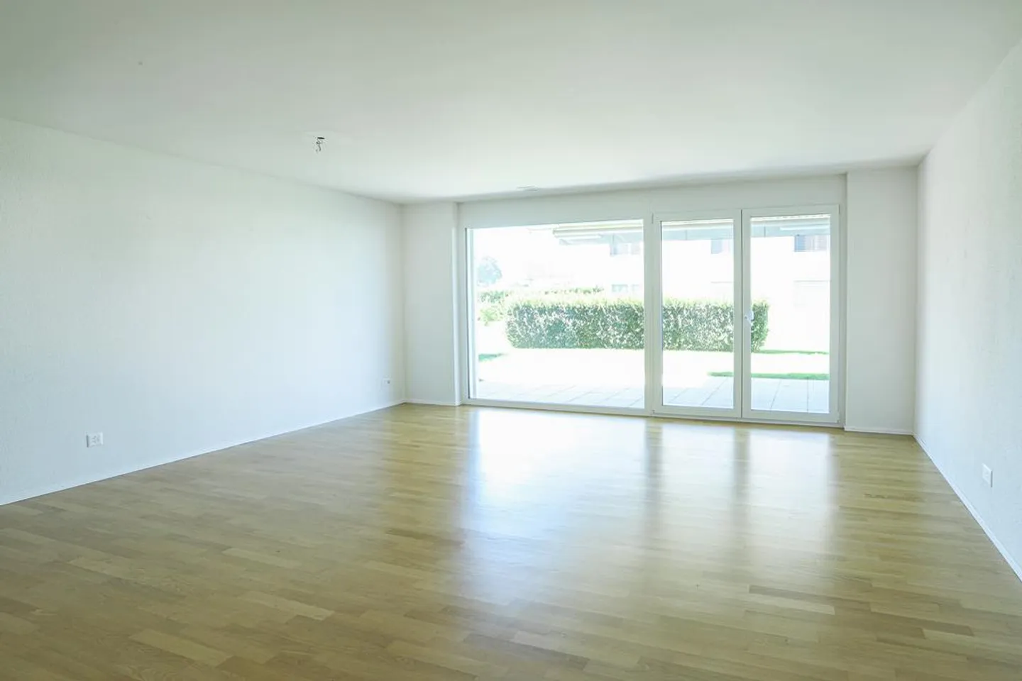 Appartements de 2,5 pièces avec patio généreux - Photo 3 sur 7