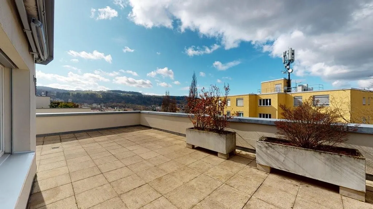 Central Living - Away from Stress and Noise - Photo 10 of 11