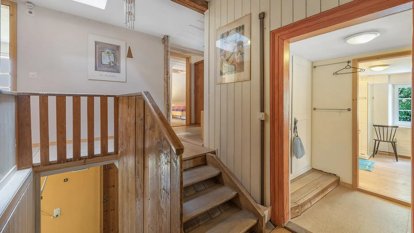 Familienhaus mit Charakter, Geschichte und viel Raum mitten in Effr... - Photo 12 of 21
