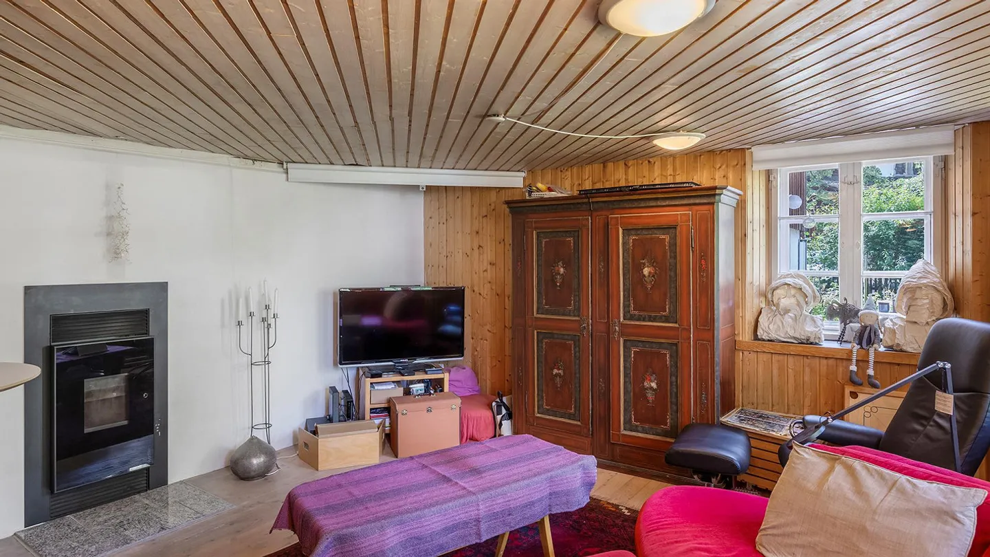 Familienhaus mit Charakter, Geschichte und viel Raum mitten in Effr... - Photo 15 of 21