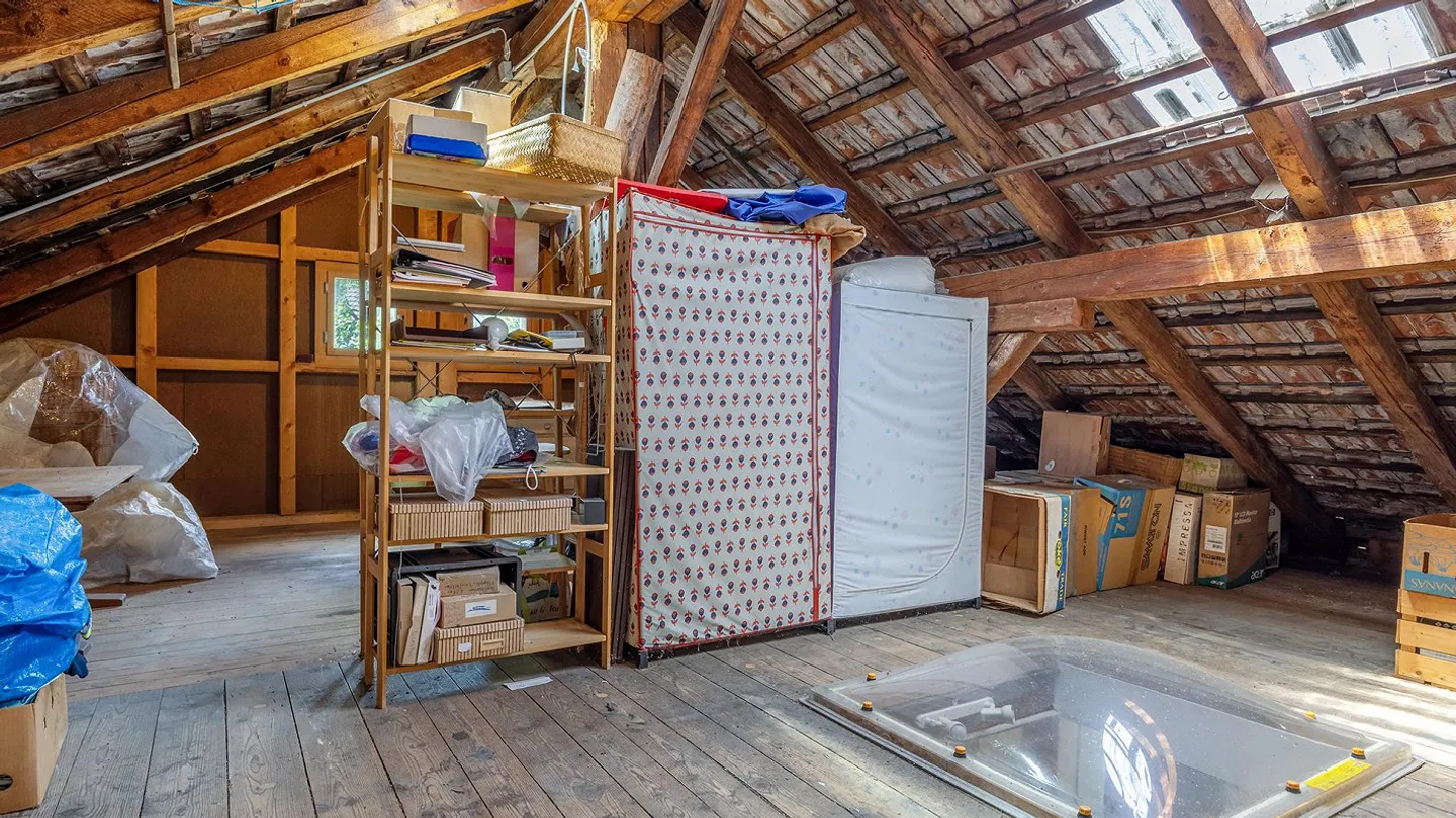 Familienhaus mit Charakter, Geschichte und viel Raum mitten in Effr... - Photo 20 of 21