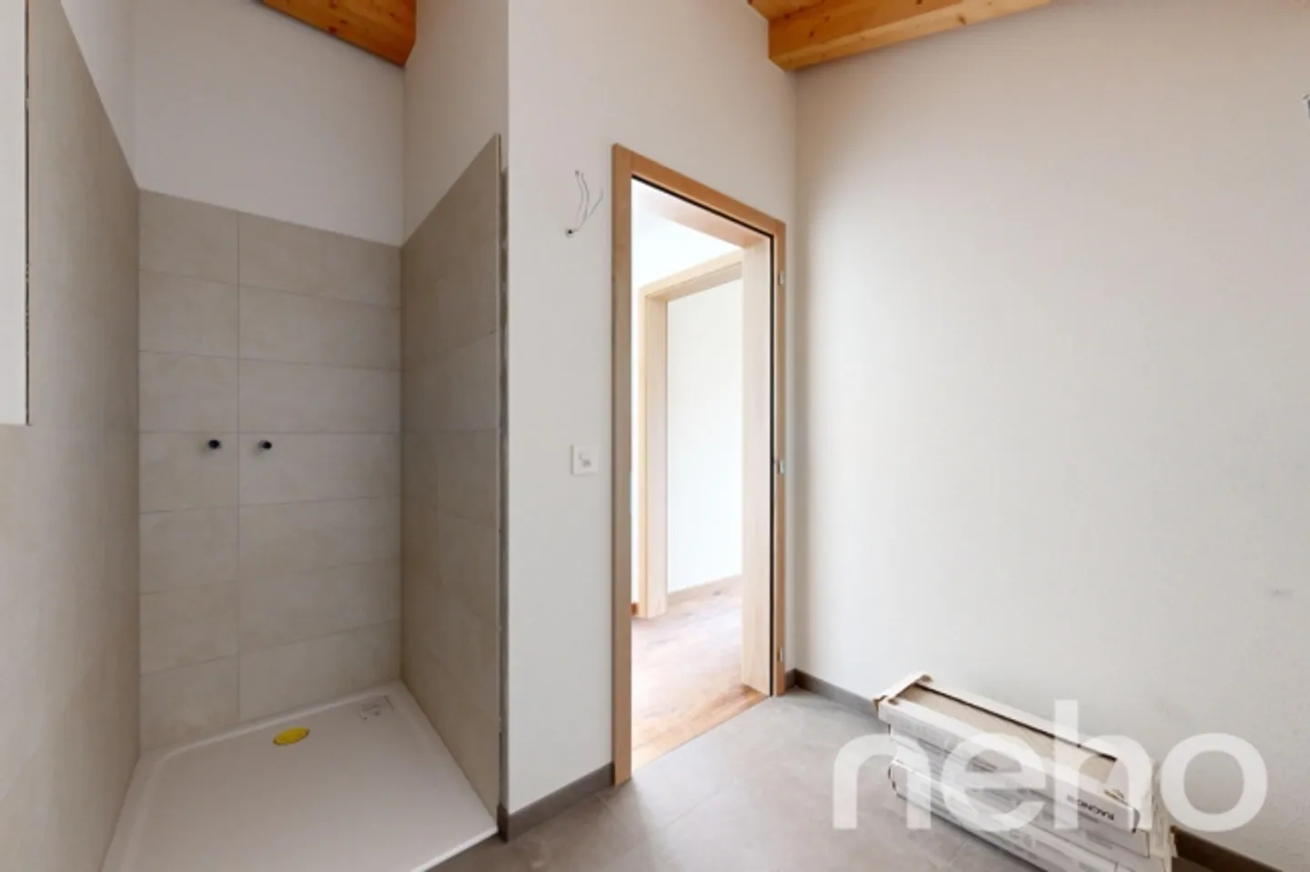 Exclusive 3.5-Room Penthouse in Erschmatt - Photo 9 of 13