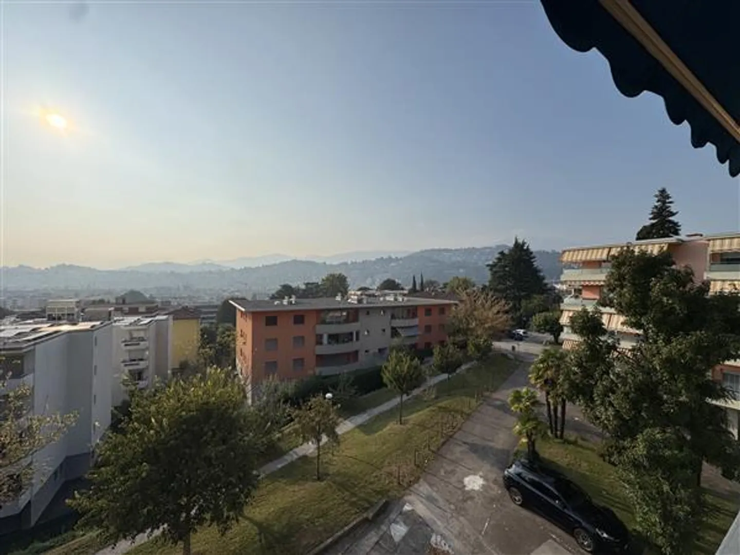 Geräumige Wohnung mit atemberaubendem Blick - Foto 12 von 12