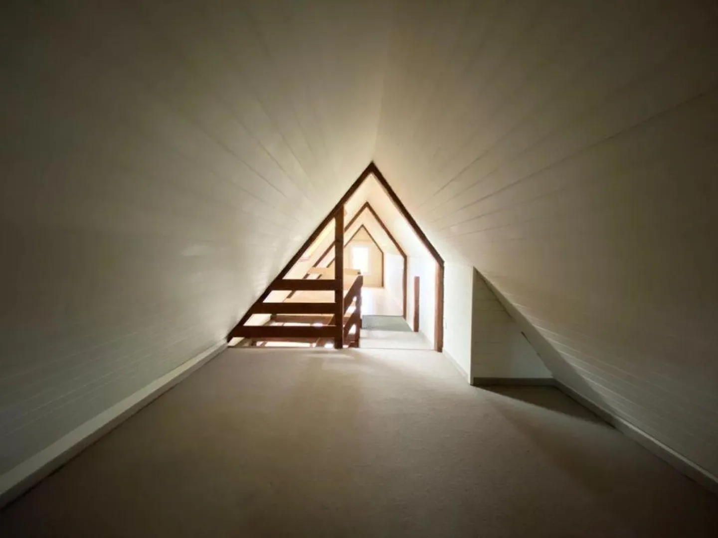 2.5 Room Attic Apartment with Generous Terrace - Photo 8 of 12