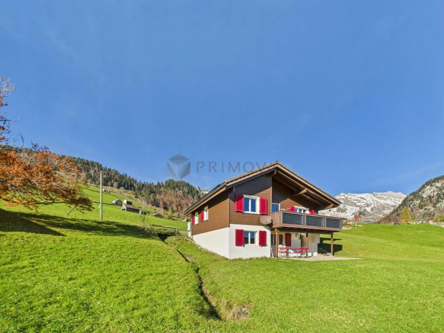 Charming chalet with breathtaking alpine landscape - Photo 1 of 13