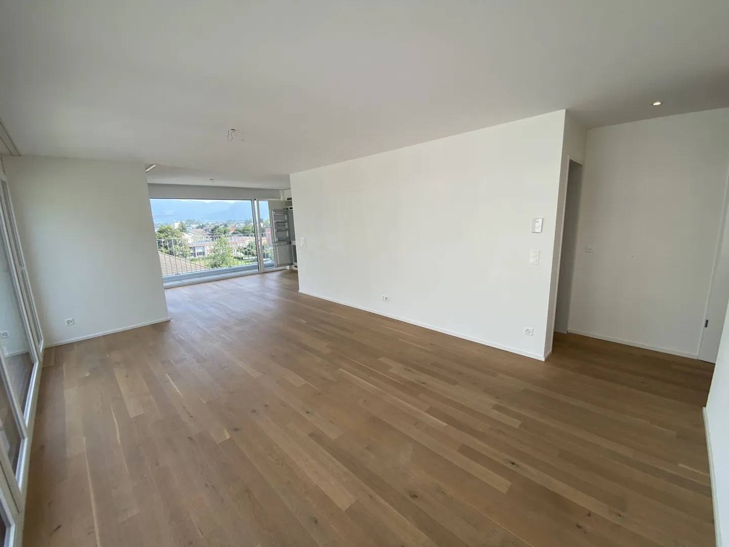 Appartement penthouse 2.5 élégant avec vue imprenable et terrasse - Photo 6 sur 11