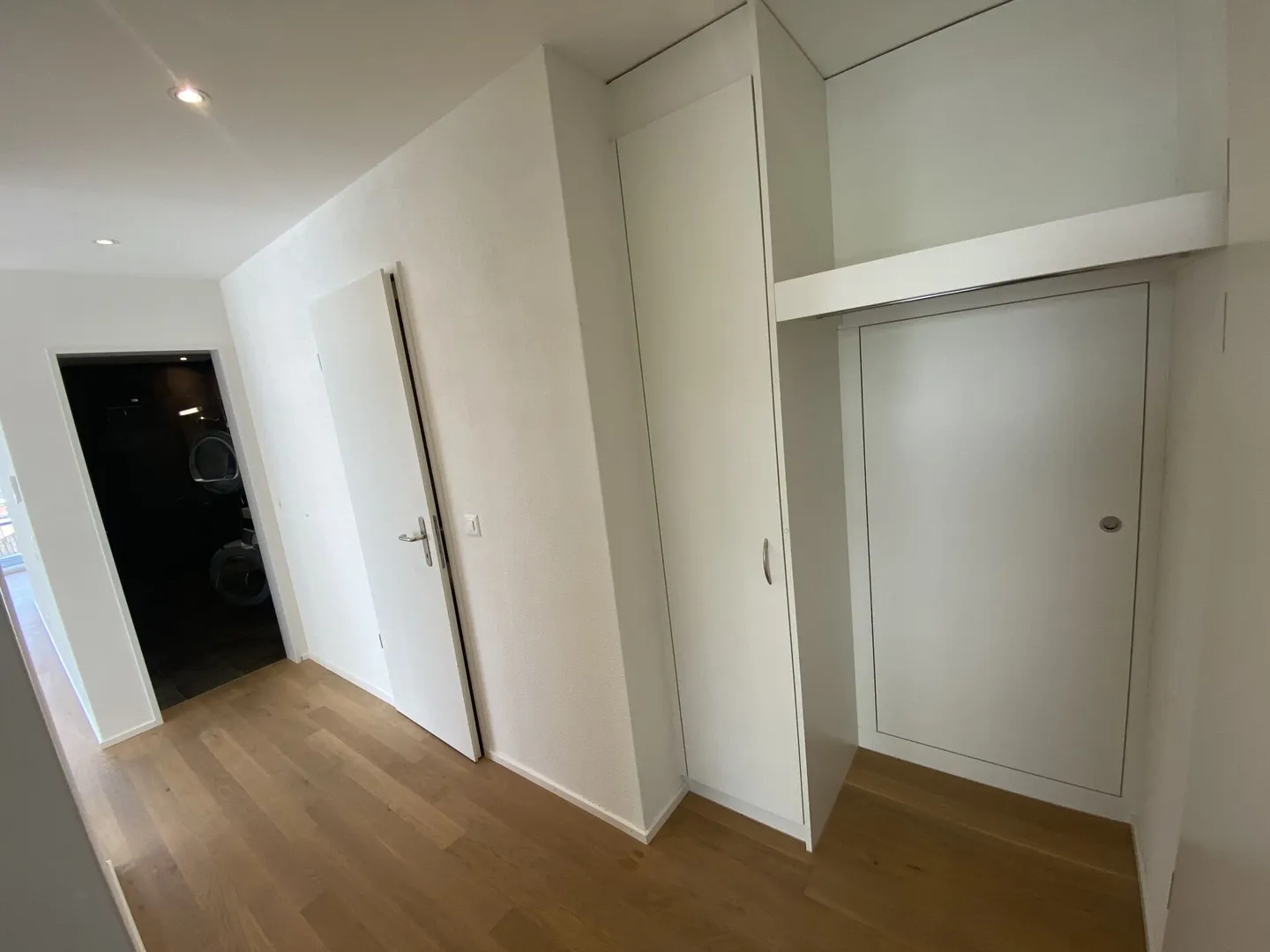 Appartement penthouse 2.5 élégant avec vue imprenable et terrasse - Photo 11 sur 11