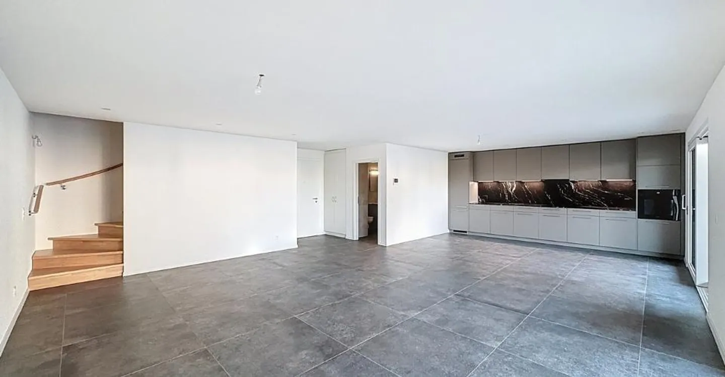 Appartamento duplex di 4.5 locali con balcone - Foto 2 di 13